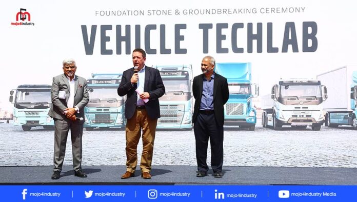 (l r) kamal bali, jan gurander and cr vishwanath volvo group